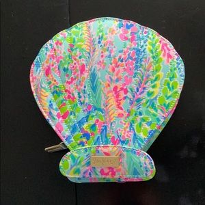 Lilly Pulitzer Seashell Make-brush Holder